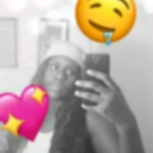 Meet your Posher, Tia